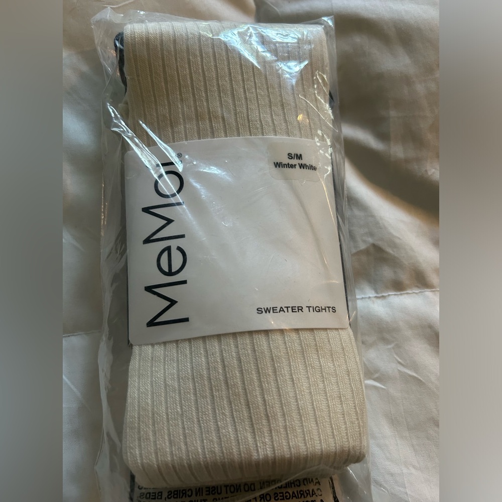 NWT-never been worn or opened winter white sweater tights, size s/m